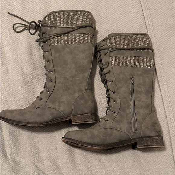 MYA Shoes - Women's Lace-Up Knit Cuff Tall Boots - Gray